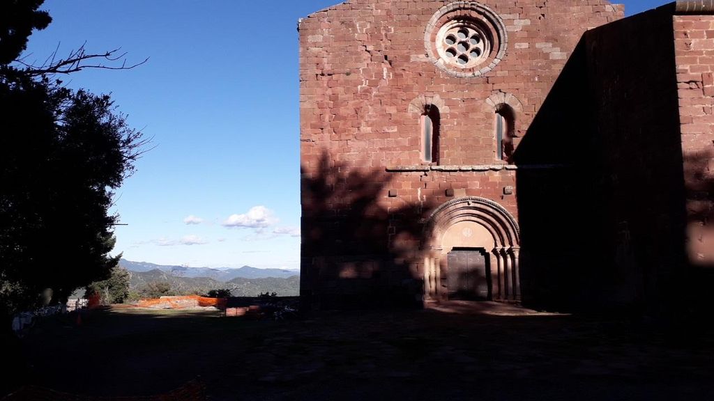 Fotografia de Monestir de Sant Miquel d'Escornalbou